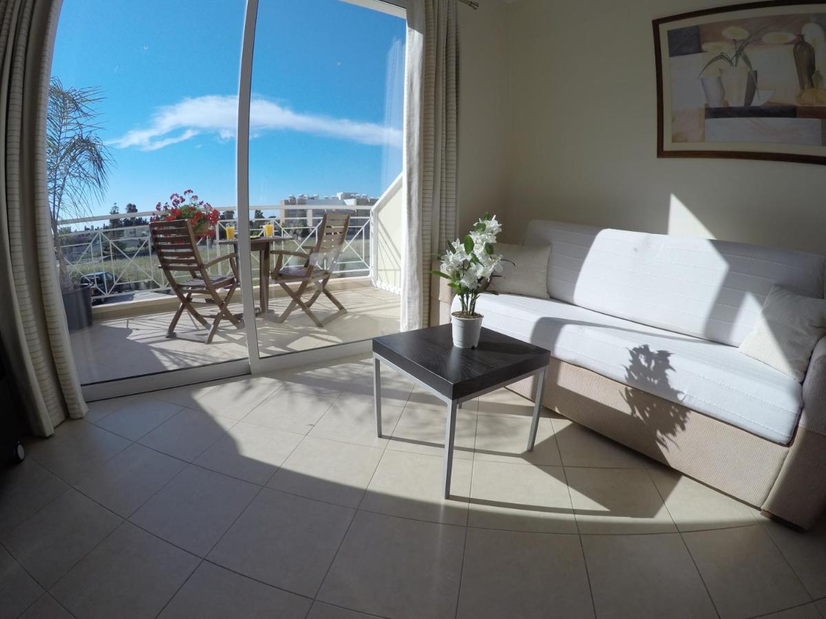 Kato Paphos Suites Eksteriør billede