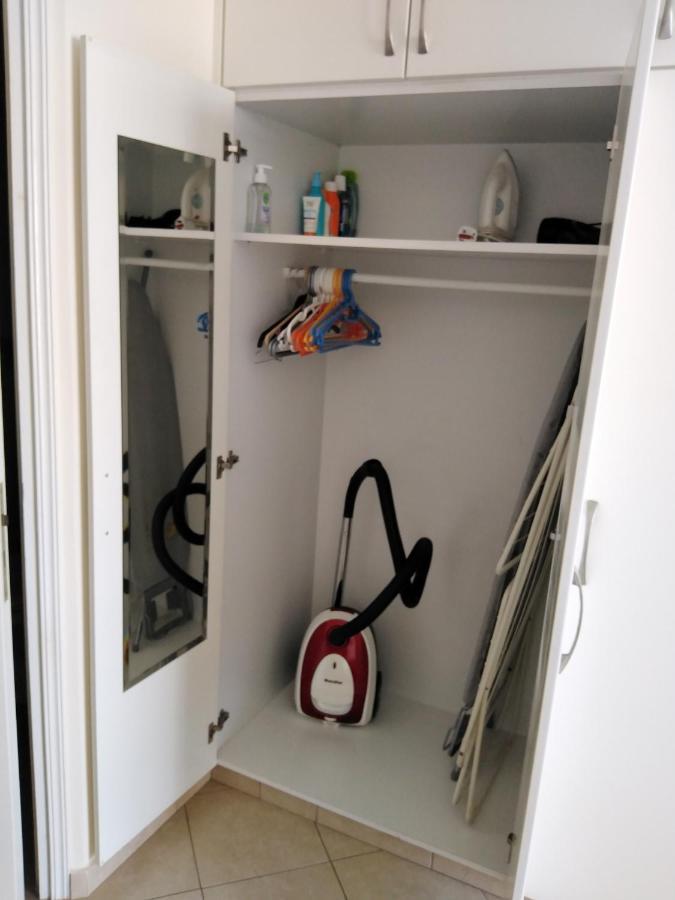 Kato Paphos Suites Eksteriør billede