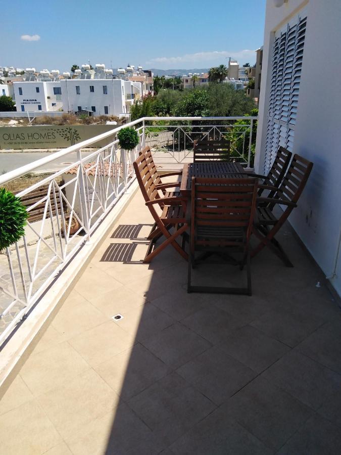 Kato Paphos Suites Eksteriør billede