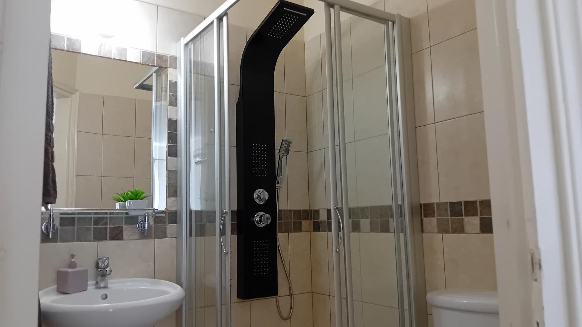 Kato Paphos Suites Eksteriør billede